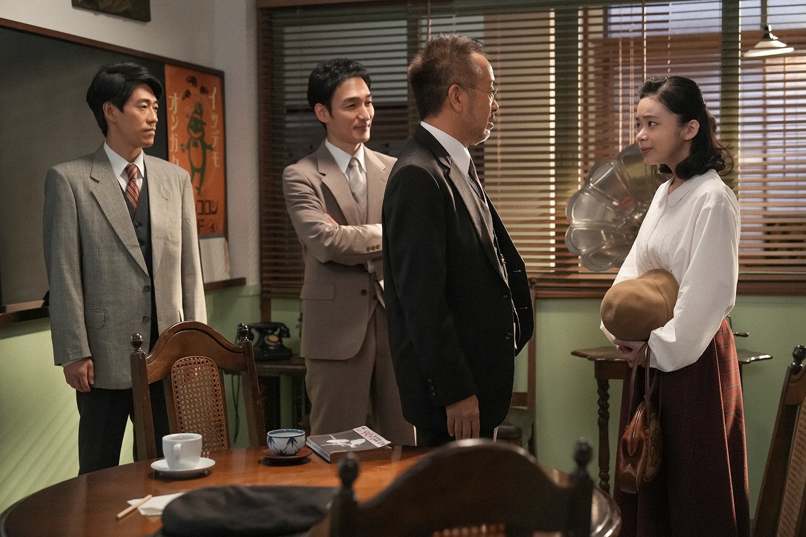 夙川アトム、草なぎ剛、宮本亞門、趣里「ブギウギ」第31話（C）NHK