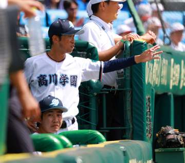 大会から導入のビデオ判定 要求も初めて「認めない」の判断 高川学園・松本監督「迷っているうちに判断が遅れた」
