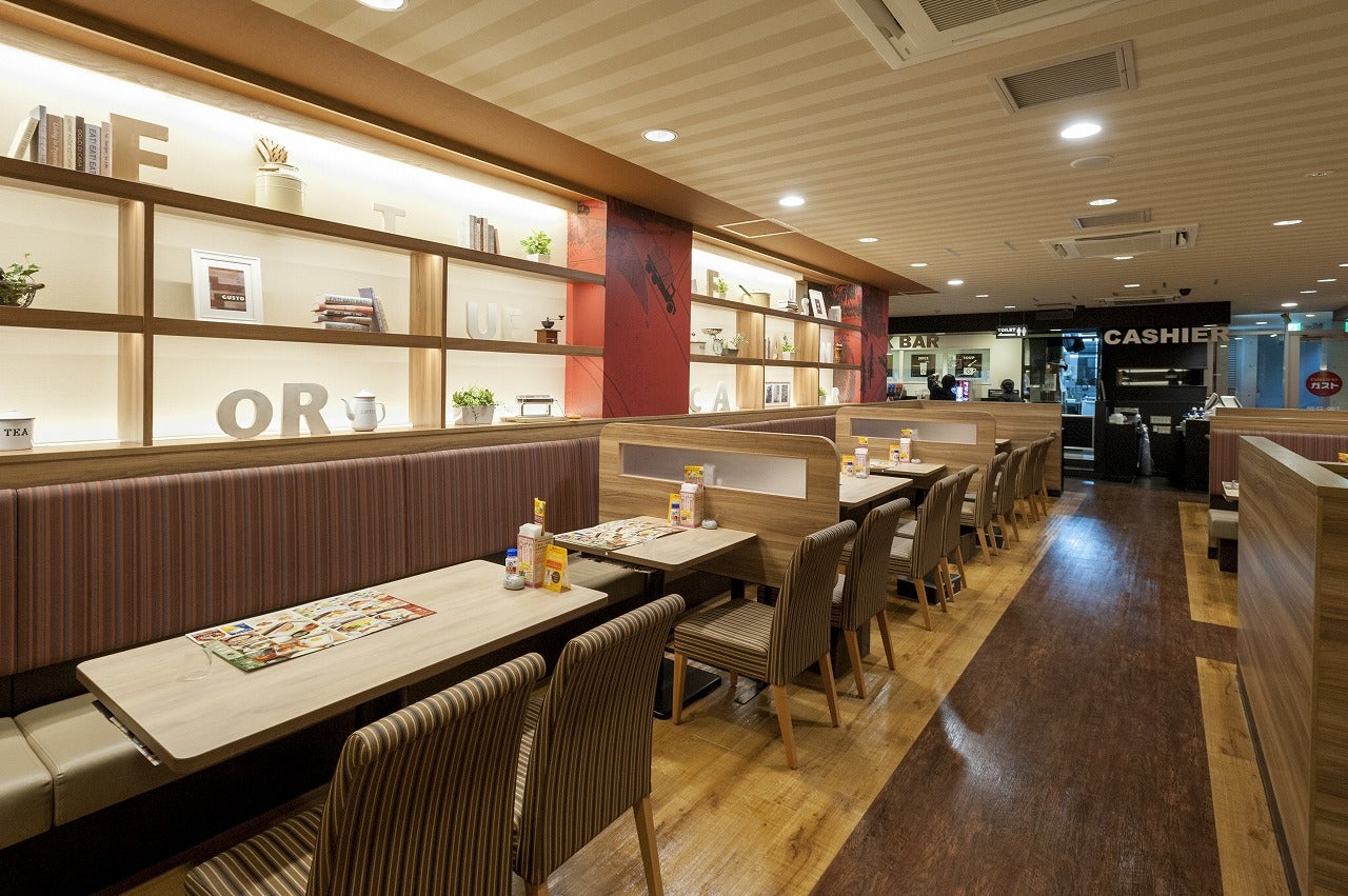 ガスト店内
