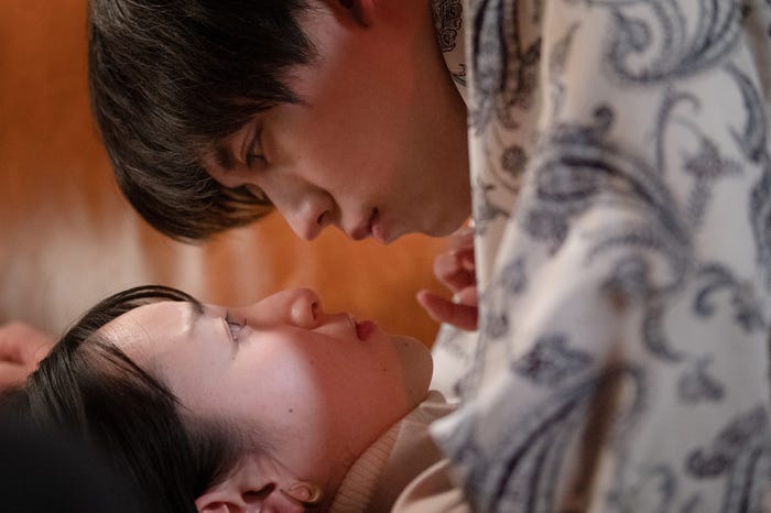 宮下かな子、岩岡徹「私が獣になった夜~好きになっちゃいけない~」第4話(C)AbemaTV, Inc.