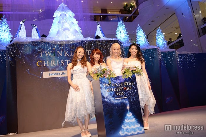 (左から)Shizuka、Aya、Ami、Erie
