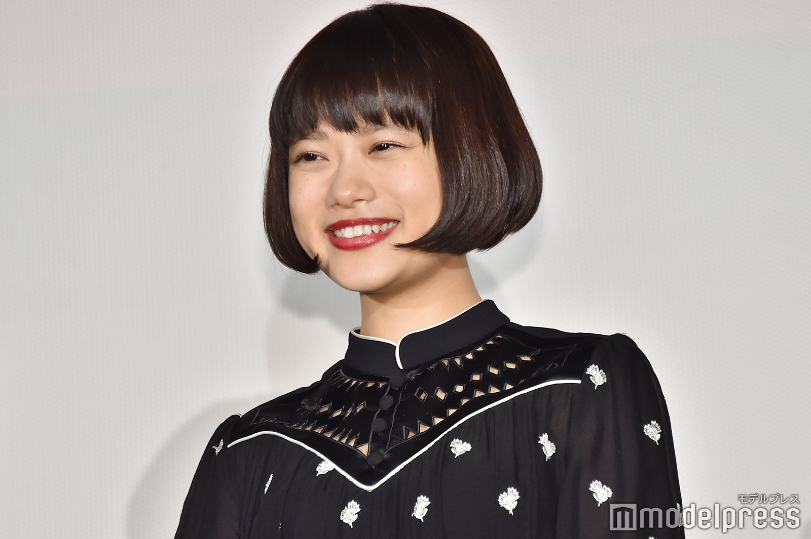 杉咲花バースデー、綾野剛・福士蒼汰らも祝福 メッセージ殺到