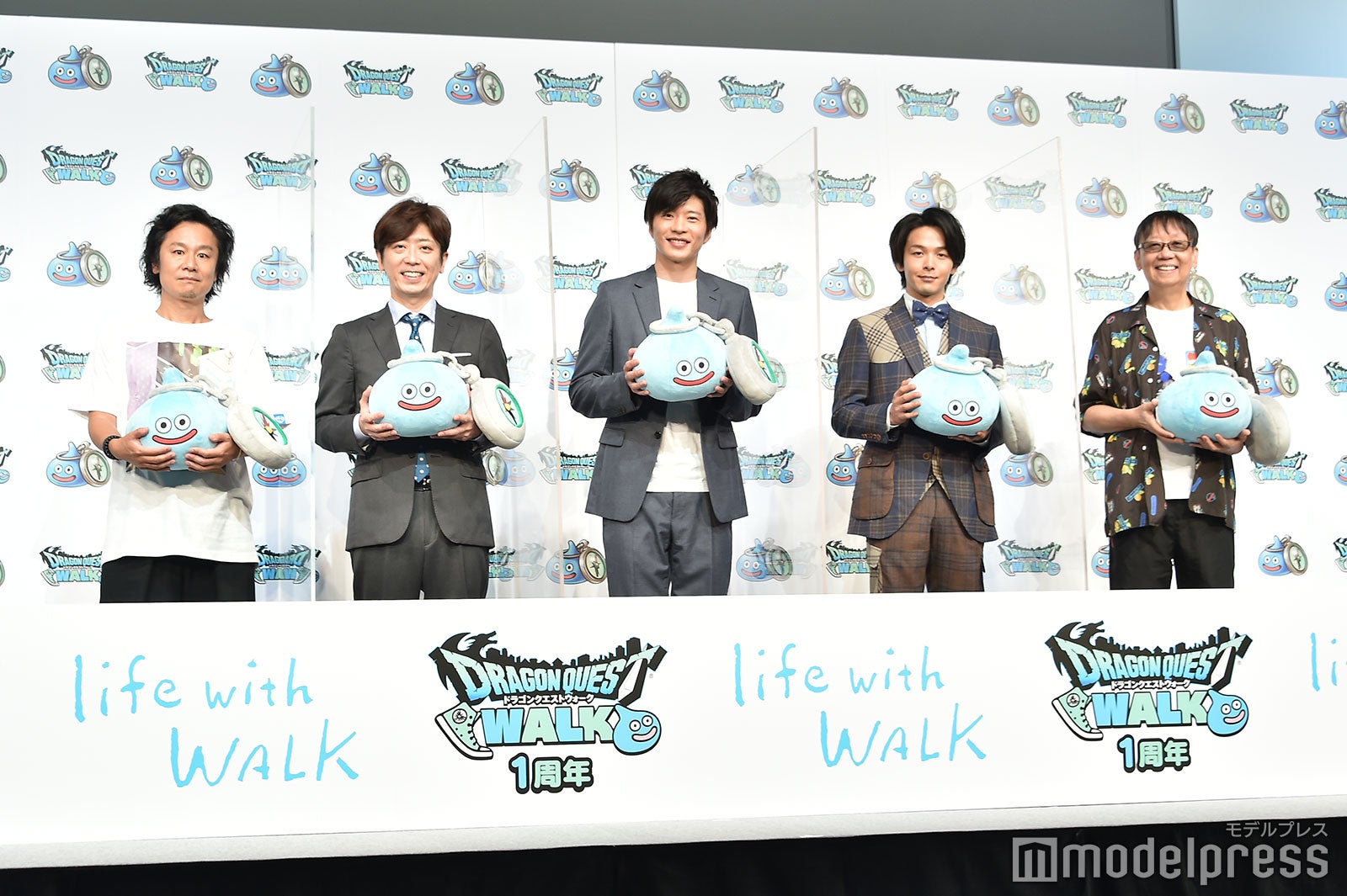 （左から）柴貴正氏、後藤輝基、田中圭、中村倫也、堀井雄二氏（C）モデルプレス