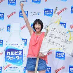 第11代「カルピスウォーター」CMキャラクターとしても活躍中の能年玲奈