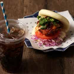 パオバーガー「ガイヤーン(タイ風ロティサリーチキン)」¥580/画像提供:ポトマック