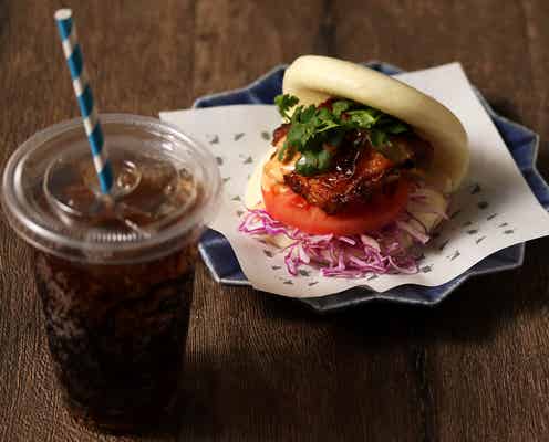 「サナギ 新宿」バーガー&スイーツのテイクアウト用フードトラックがオープン