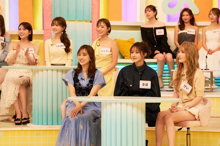 (左から)菊地亜美、きほ、けい(提供写真)