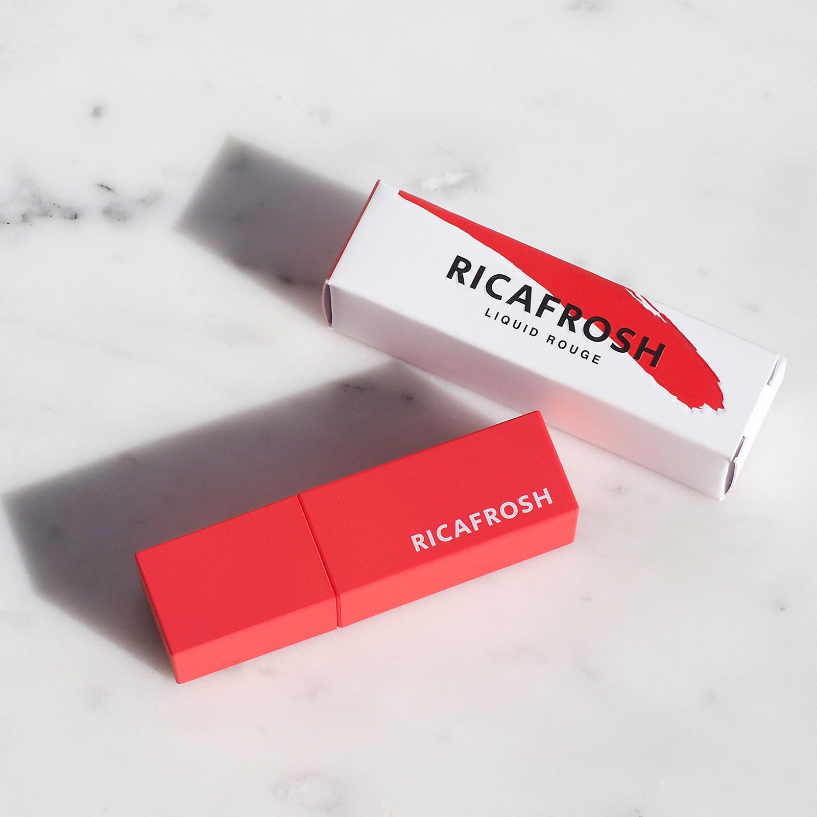 リカフロッシュ ジューシーリブティント／画像提供：株式会社Direct Tech