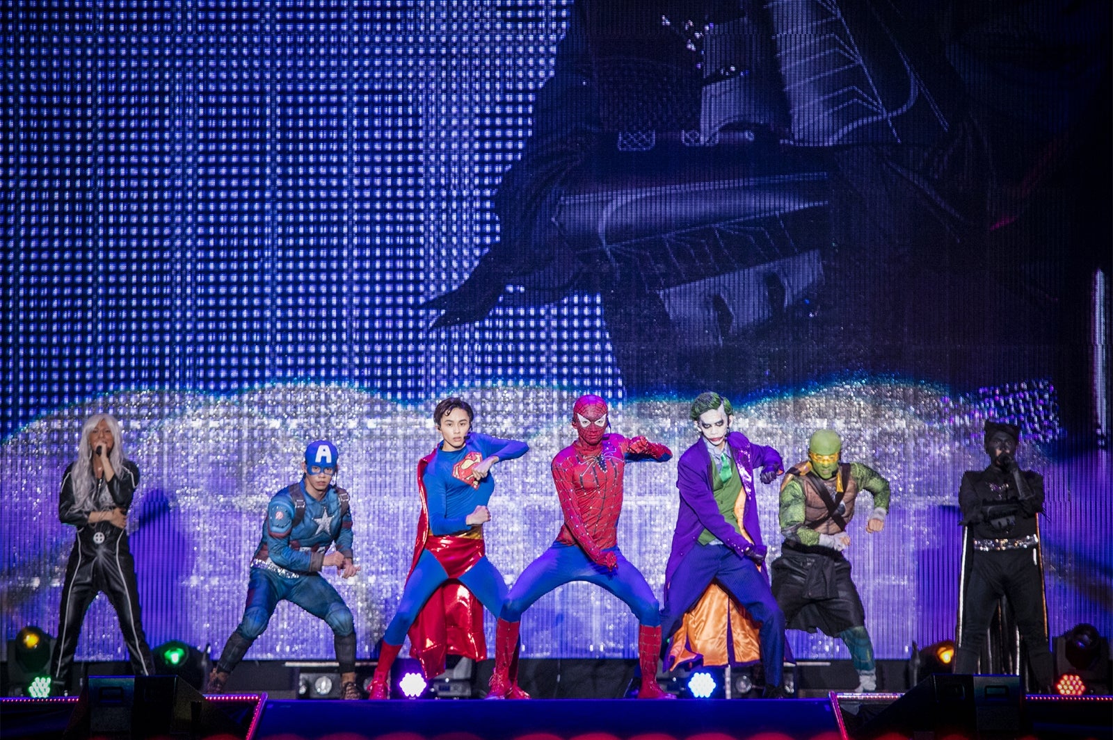 超特急（Photo：米山三郎／西村廣起　写真提供：SDR）