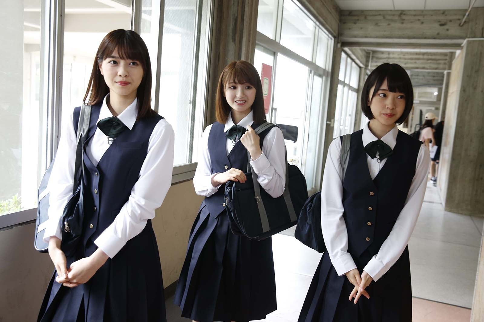 乃木坂46が転校生に（C）NHK