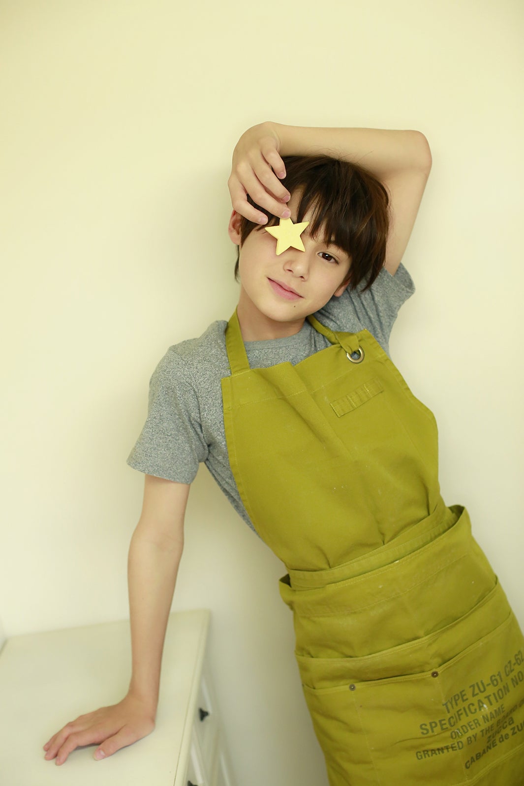 翔／「2019年版 翔カレンダー」オフショット（撮影：LUCKMAN）