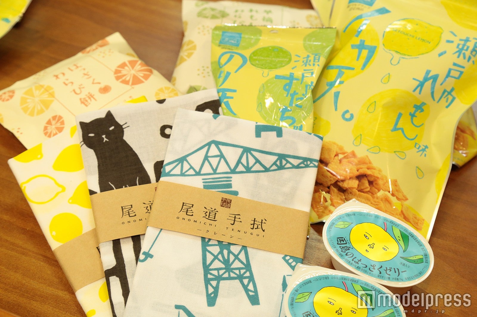 猫をモチーフにしたグッズはお土産に最適（C）モデルプレス