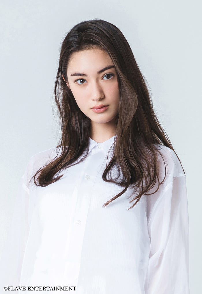 あんな(画像提供:所属事務所)