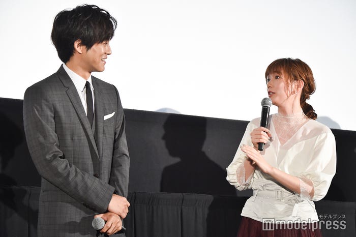 松坂桃李、本田翼 (C)モデルプレス