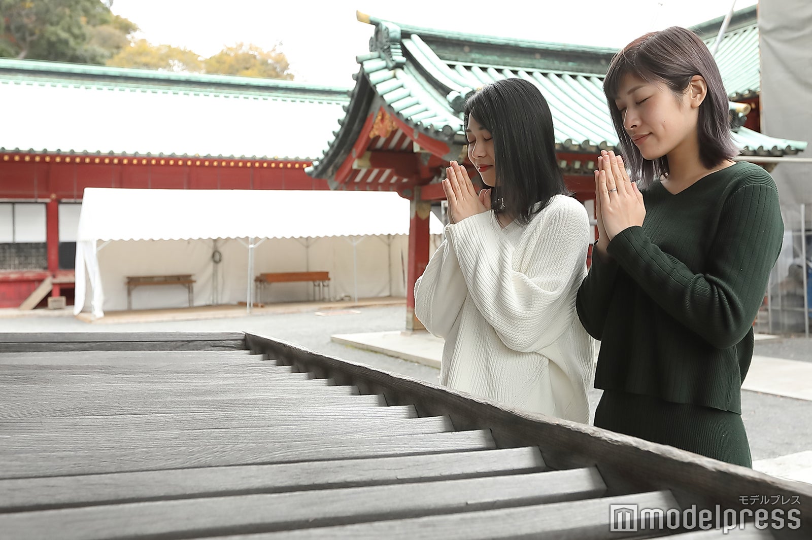 たくさんの神さまに出会える静岡浅間神社。パワースポットといわれる所以です。各社できちんとご挨拶して、ご利益をいただきましょう。（C）モデルプレス
