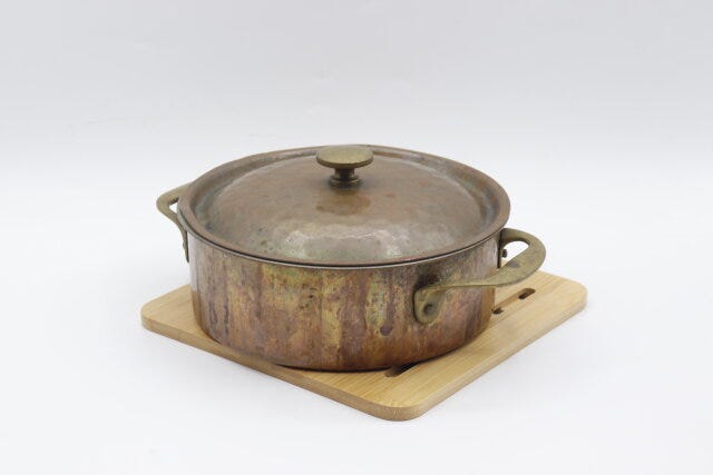 ダイソーの竹製鍋敷き（18cm×18cm×0.8cm、角型）2