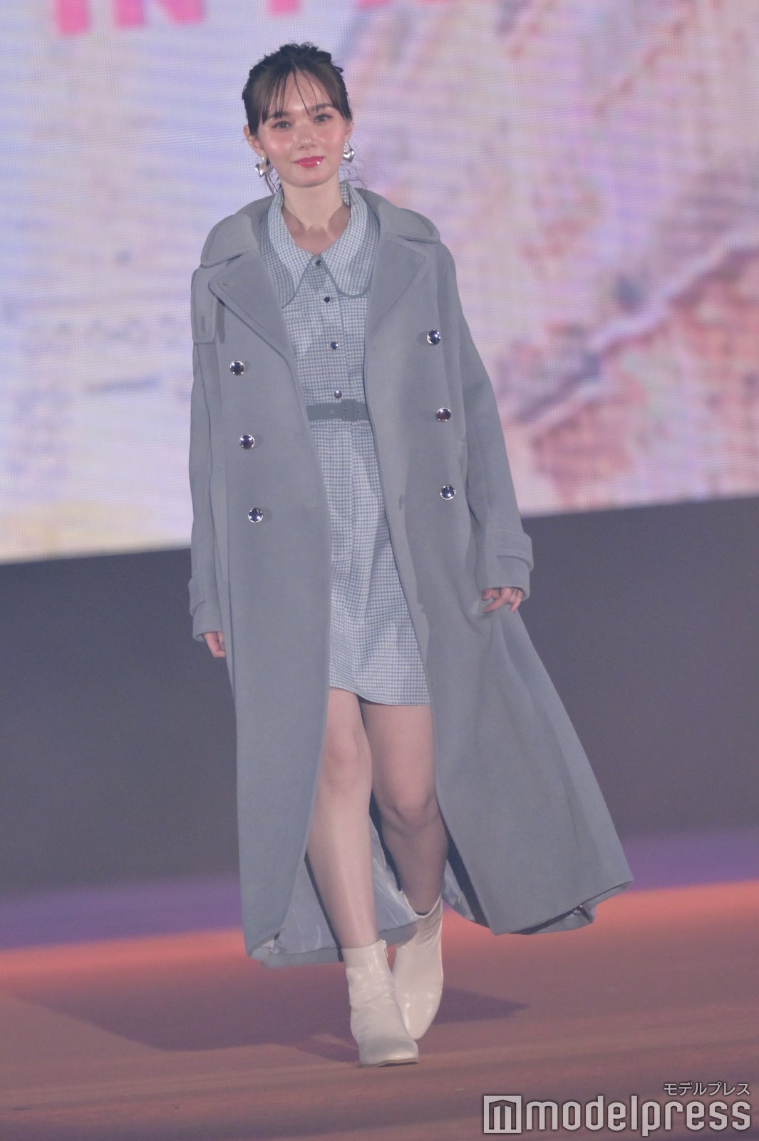 （C）モデルプレス