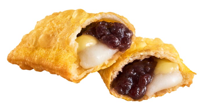 あんバターとおもちの月見パイ(提供写真)