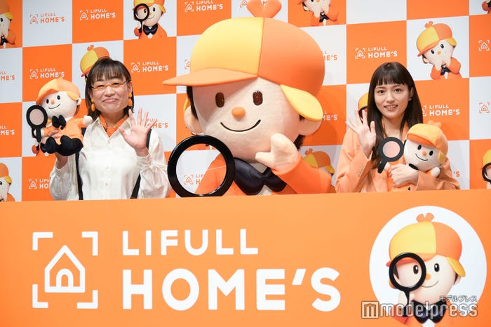 山崎静代、川口春奈(C)モデルプレス