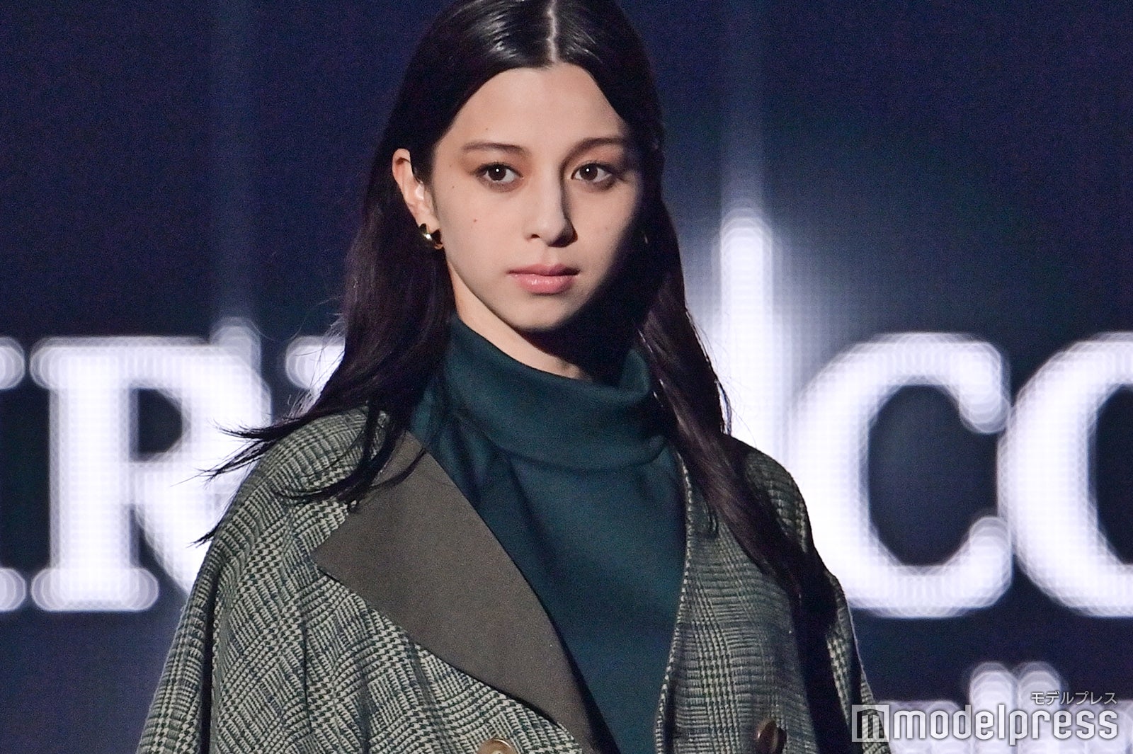 （C）モデルプレス