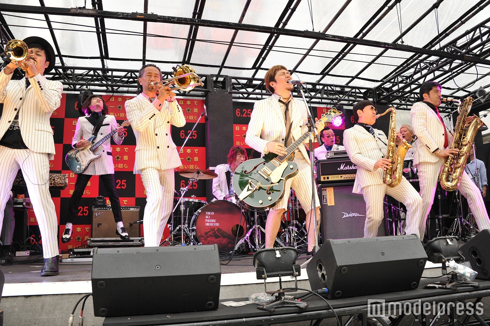 東京スカパラダイスオーケストラ feat. Ken Yokoyama（C）モデルプレス