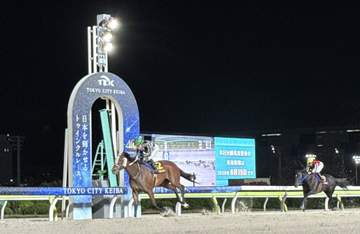 【地方競馬】ブリリアントカップ リベイクフルシティが直線で抜群の切れ味を発揮して約3年半ぶりの重賞制覇