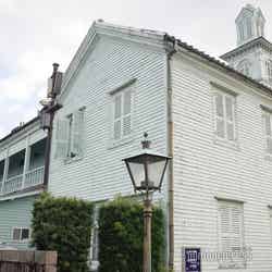 出島内には明治期に建てられた、現存する国内最古のキリスト教(プロテスタント)の建造物も残る(C)モデルプレス