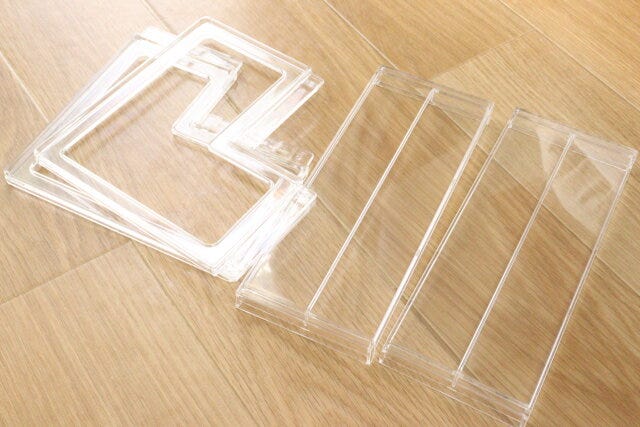 ダイソー ディスプレイステージ(ワイド、2段) ダイソーのディスプレイステージ(ワイド、2段)