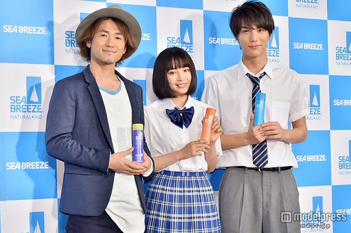 左から:ナオト・インティライミ、広瀬すず、中川大志