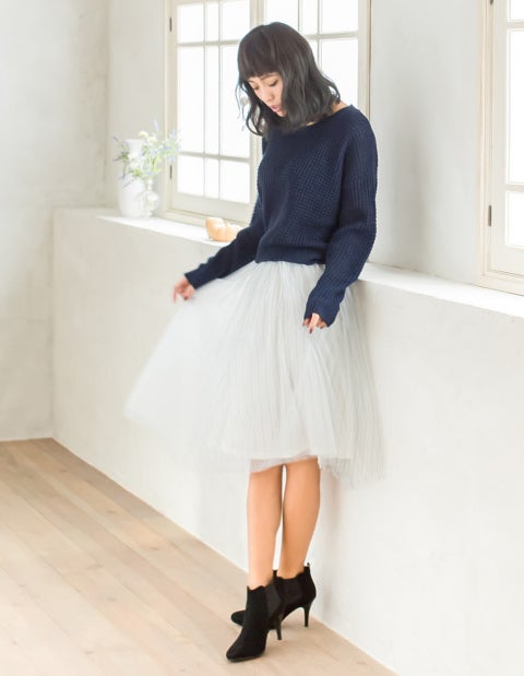 ストライプチュールスカート「Re:EDIT by GALSTAR」2,798円(税込)／画像提供：Re:EDIT by GALSTAR