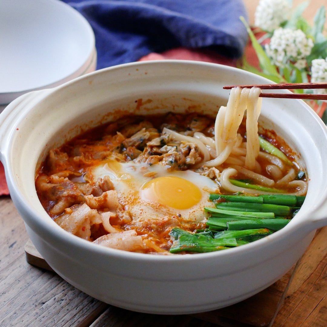 冷凍うどんで!チゲ風煮込みうどん