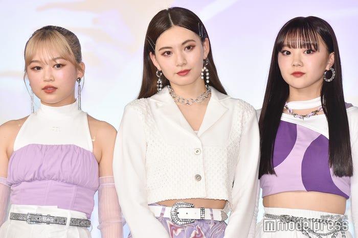 iScream(左から)YUNA、RUI、HINATA(C)モデルプレス