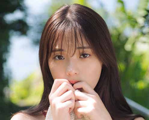 菊地姫奈、豊満バスト覗く水着姿に釘付け