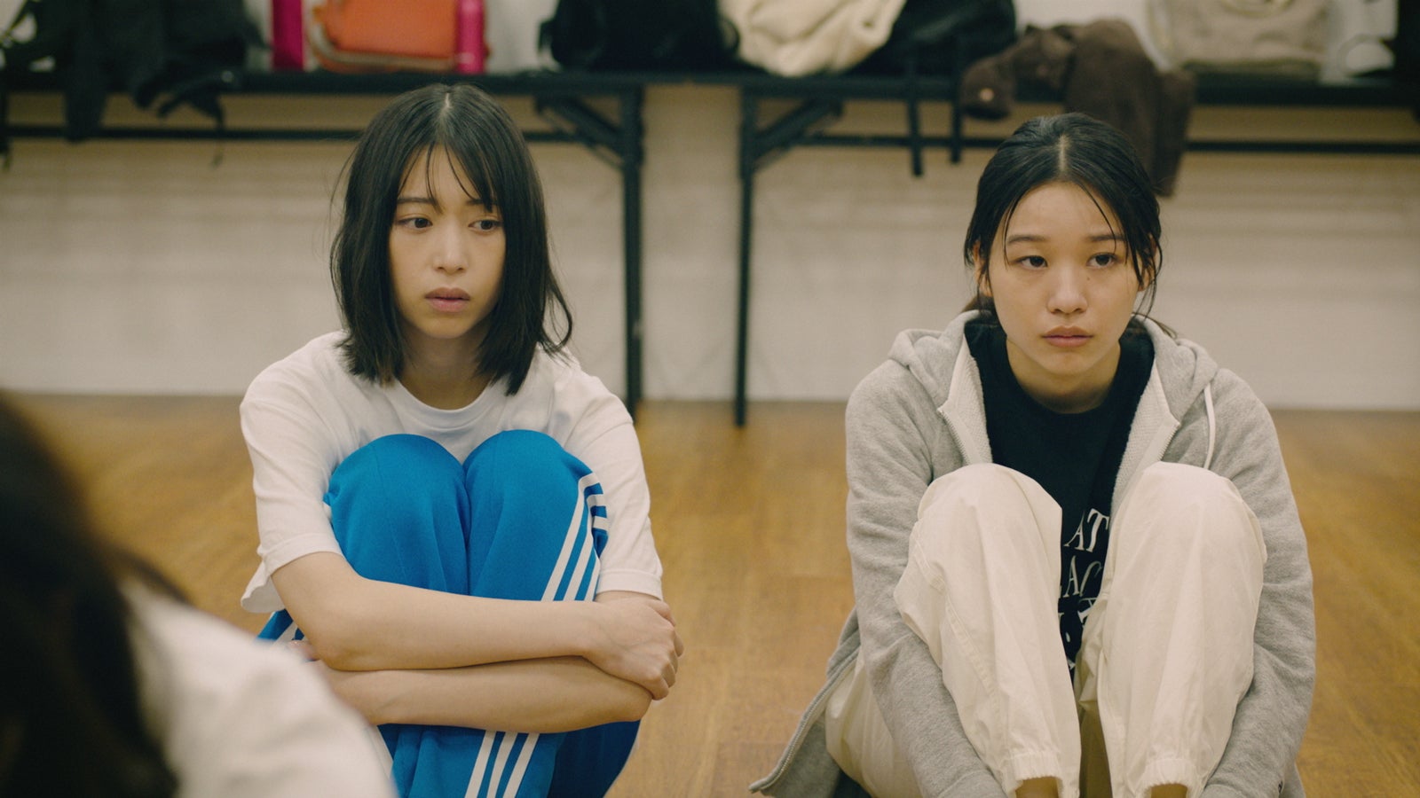 （左から）白石美来（森川葵）、片岡由紀子（森田想）（C）NTT DOCOMO, INC.