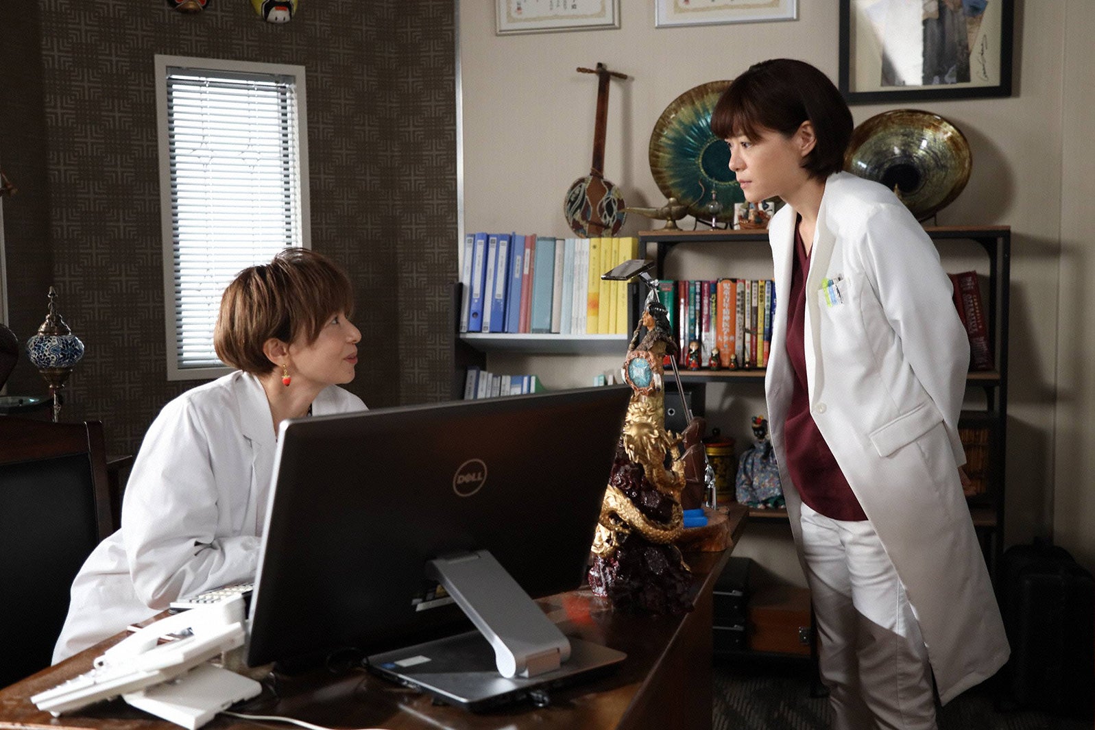 山口智子・上野樹里／「監察医 朝顔」特別編より（C）フジテレビ