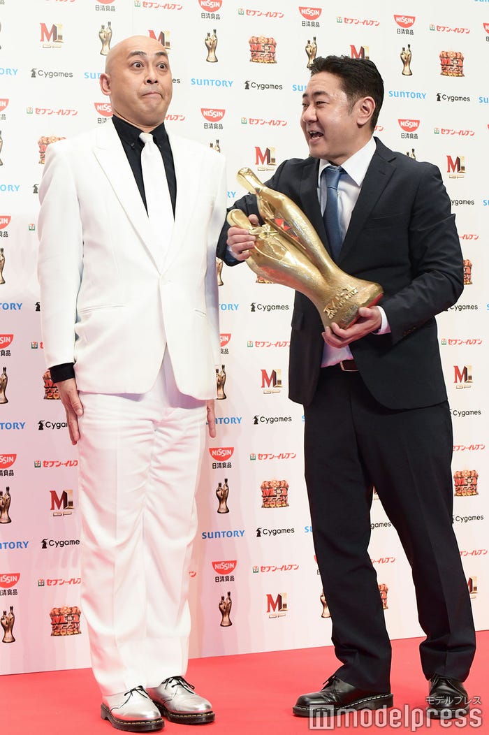 錦鯉(長谷川雅紀/渡辺隆) (C)モデルプレス