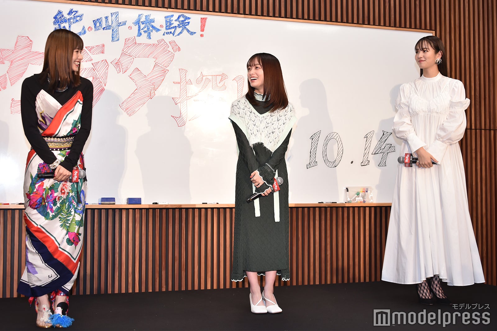 山本舞香、橋本環奈、横田真悠 （C）モデルプレス