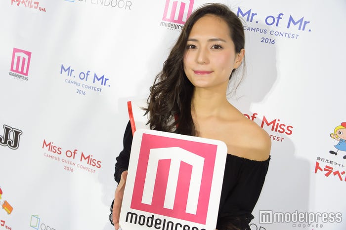 山賀琴子さん(C)モデルプレス