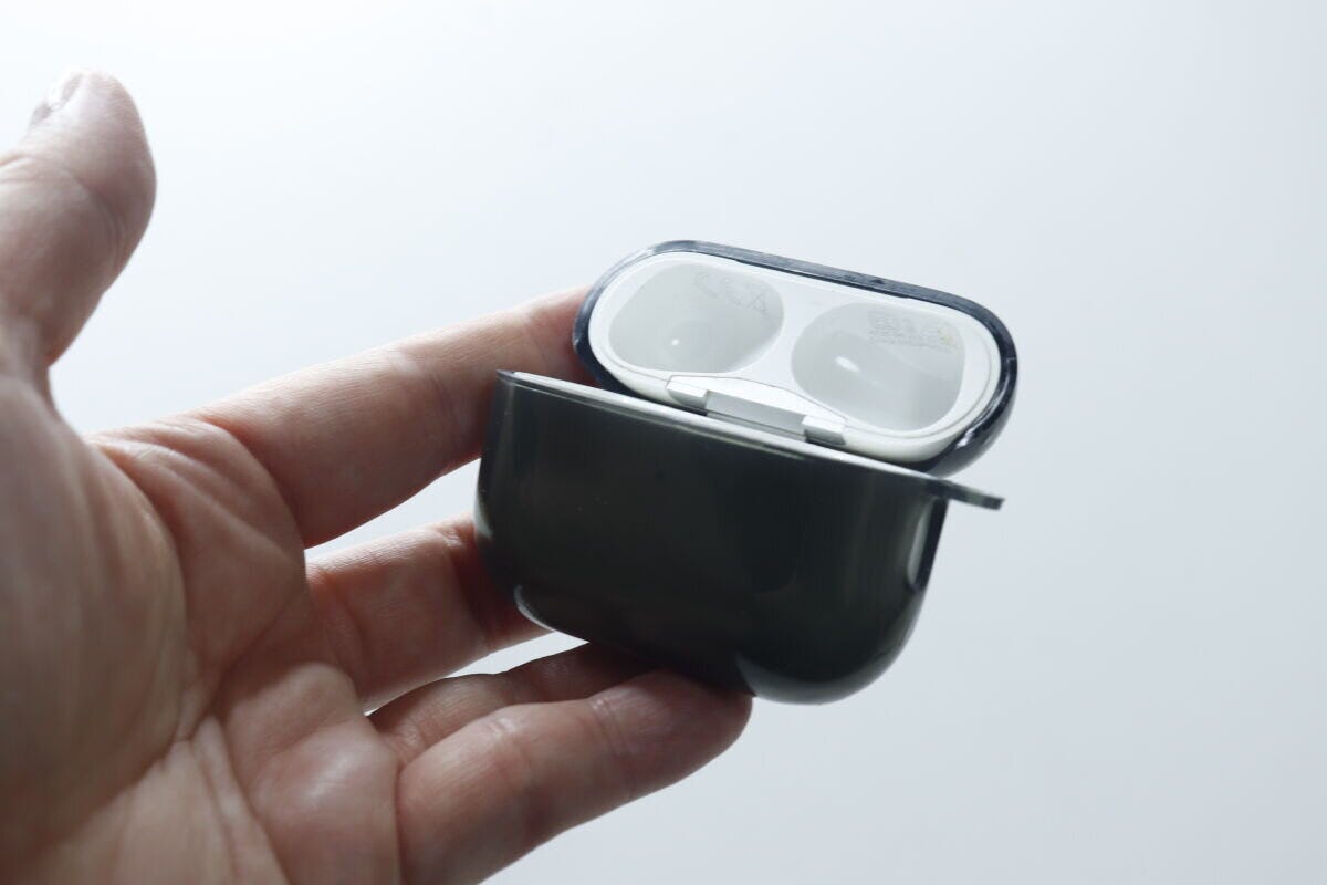 ダイソーのソフトクリアケース（AirPods