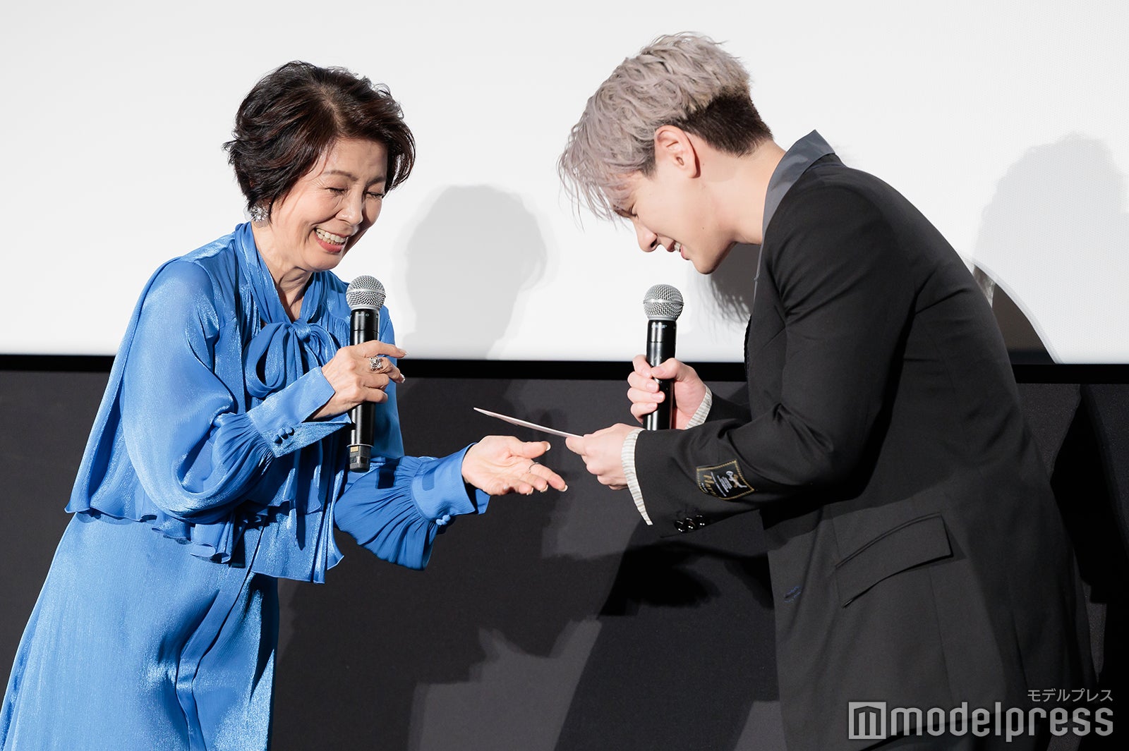 市毛良枝、豆原一成（C）モデルプレス