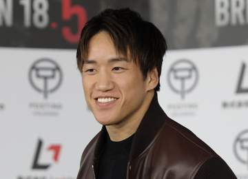 朝倉海、涙のUFC初勝利「2連敗して…自分の強さ見せたかった」兄・朝倉未来とも歓喜のハグ 強烈フックで110秒KO勝利