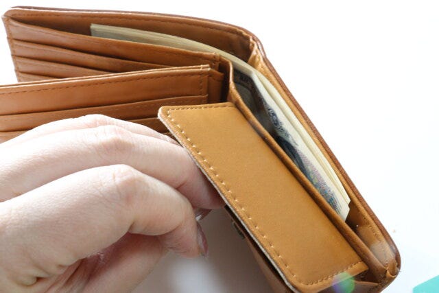 2つ折財布（レザー調）　小銭入れ