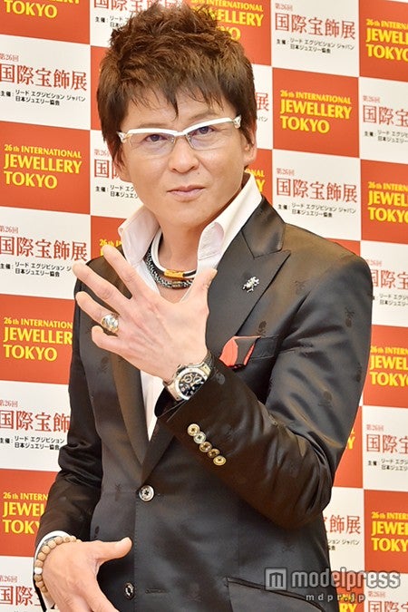 哀川翔 男気 アピールで魅了 輝く秘訣を明かす モデルプレス