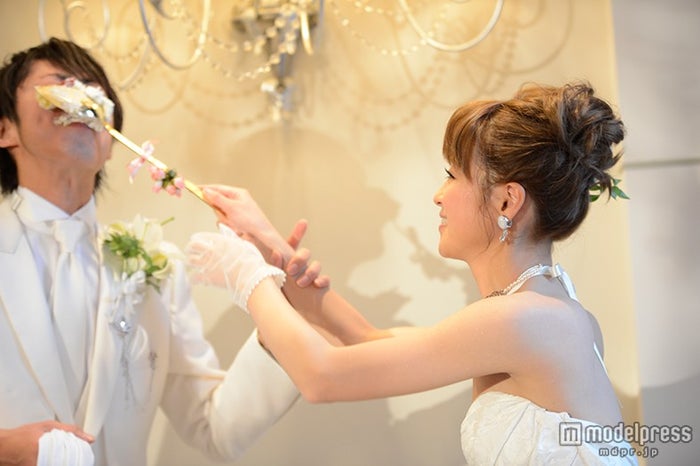 鈴木奈々 念願の挙式が実現 指輪忘れるなどハプニング続出 笑いと涙溢れる式 モデルプレス 鈴木奈々 念願の挙式が実現 指輪忘れるなどハプニング続出 笑いと涙溢れる式 モデルプレス