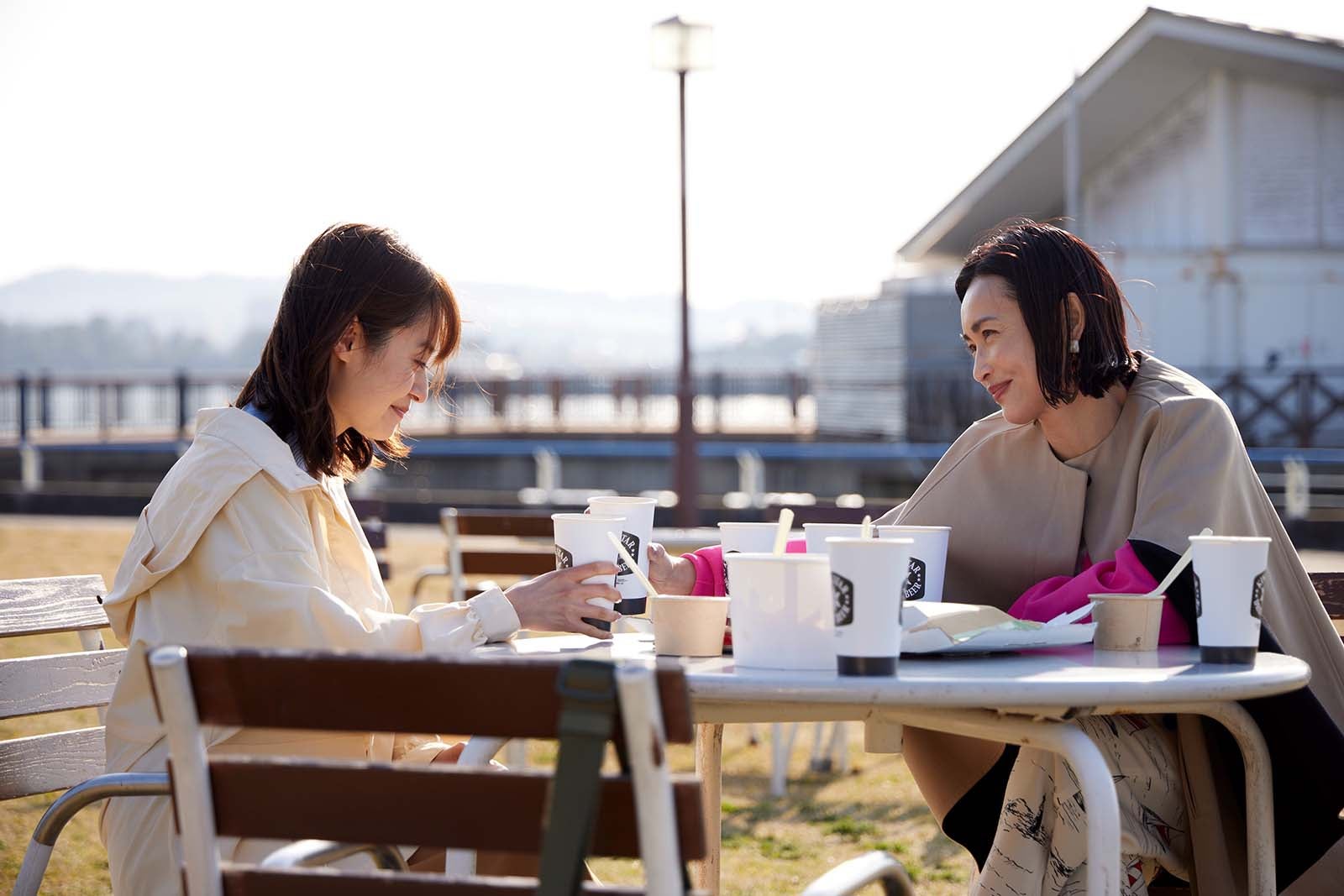 田辺桃子、長谷川京子「お迎え渋谷くん」第4話より（C）カンテレ