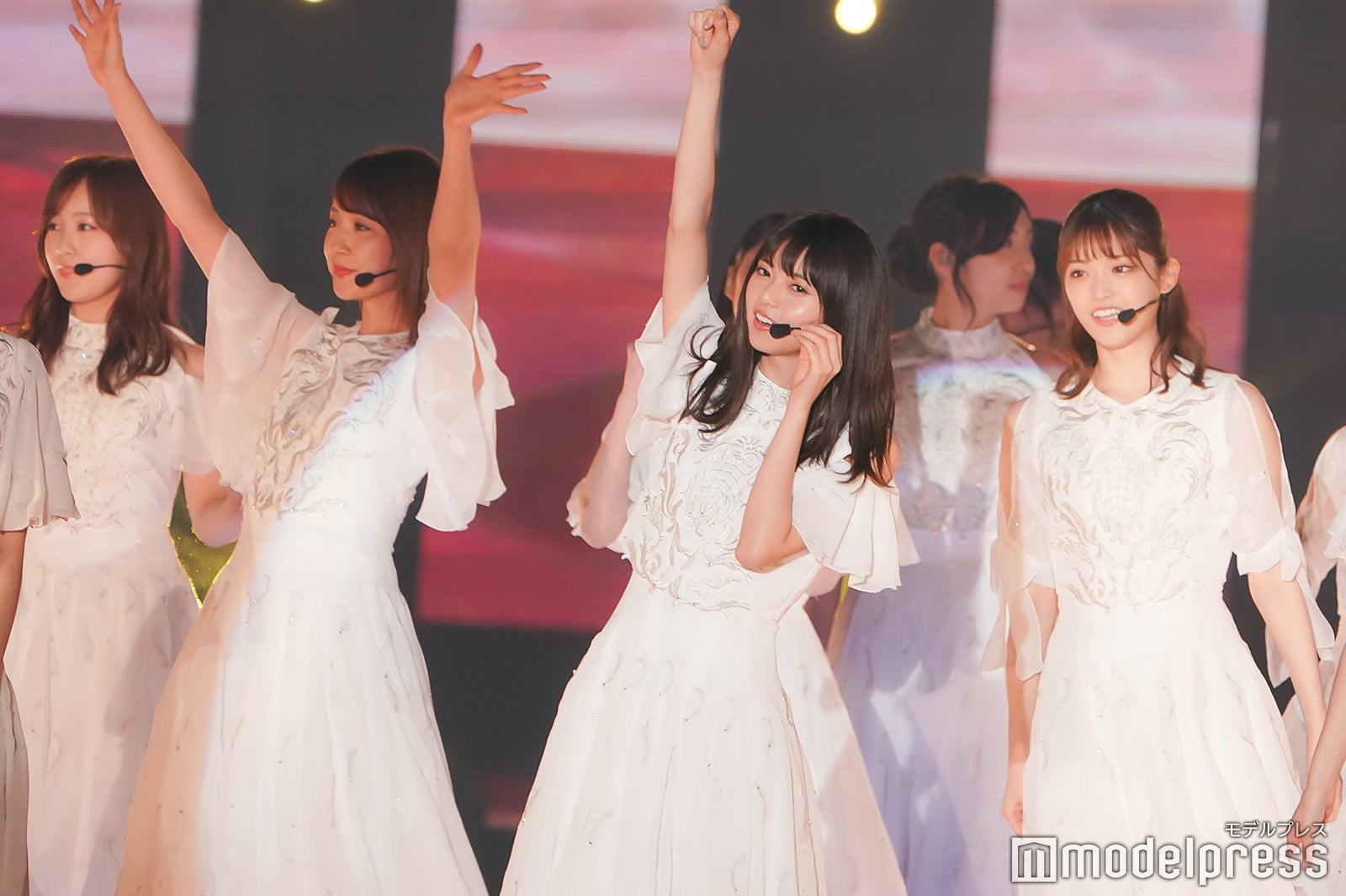 衛藤美彩、齋藤飛鳥、松村沙友理 （C）モデルプレス