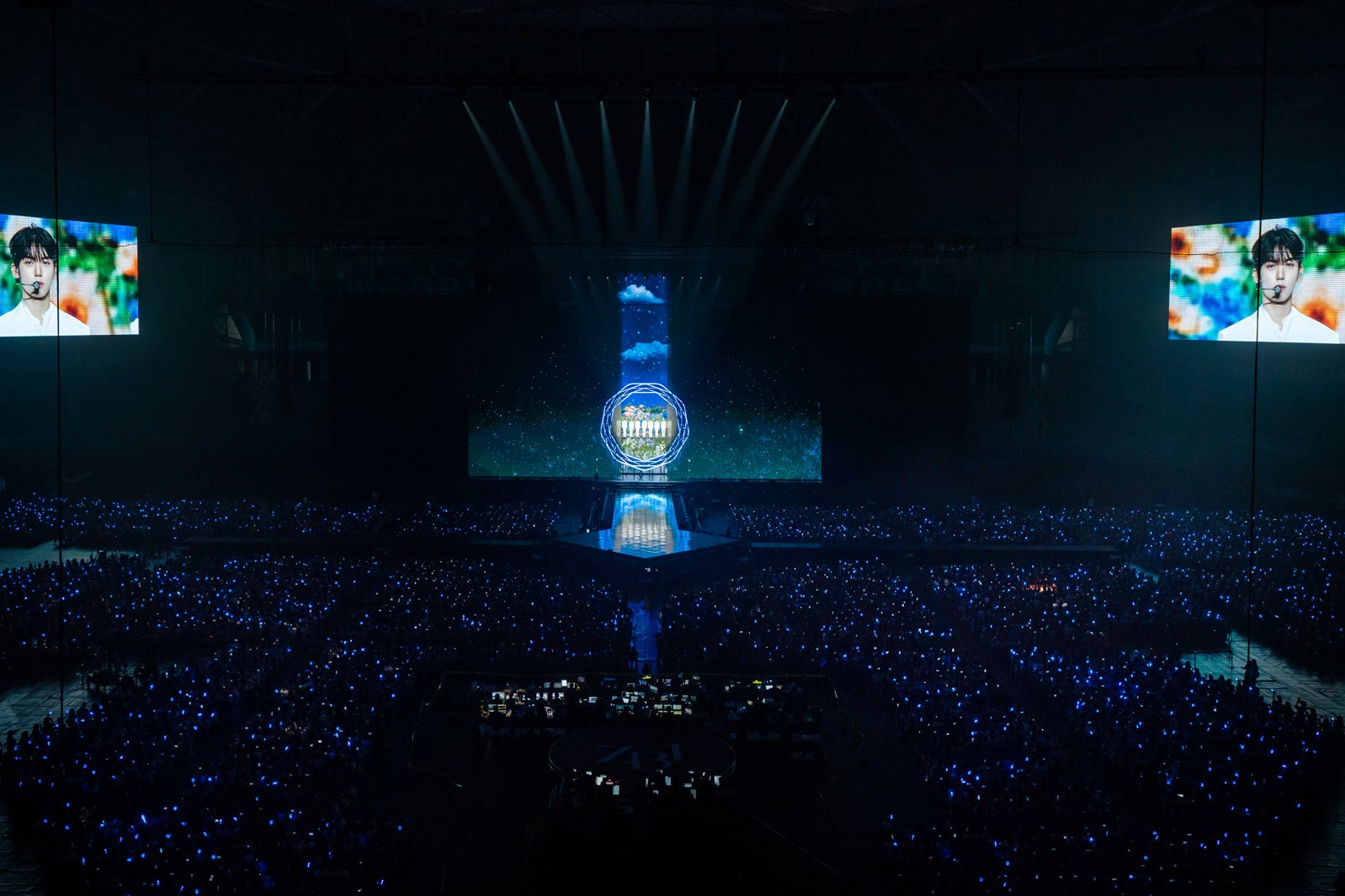 「2023 ZEROBASEONE FAN-CON」（C）WAKEONE