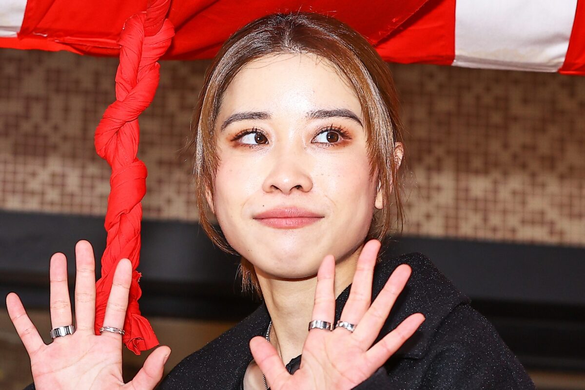 『ばけばけ』サワ、運命の出会いに興奮も… 一方で視聴者が気になるのは「何者なの」「やり手なのね」