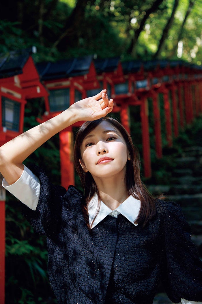 佐野ひなこ写真集「infinito」/撮影:菊地泰久(提供写真)