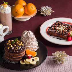 フォンダンショコラ&オレンジピールパンケーキ、フレンチショコラ、オランジェショコラ/提供画像